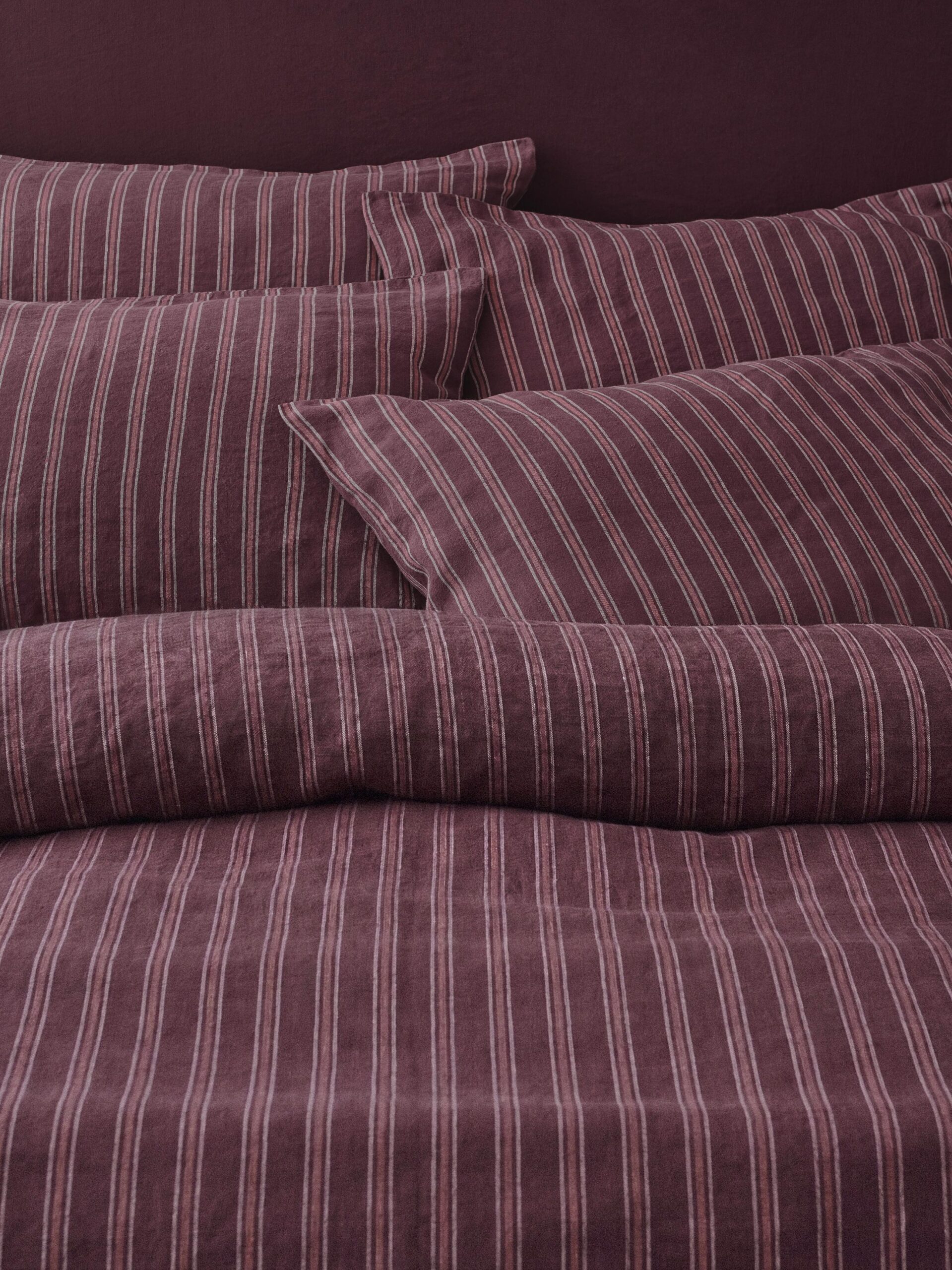 Berry_Walderton_Stripe_100_Linen_13