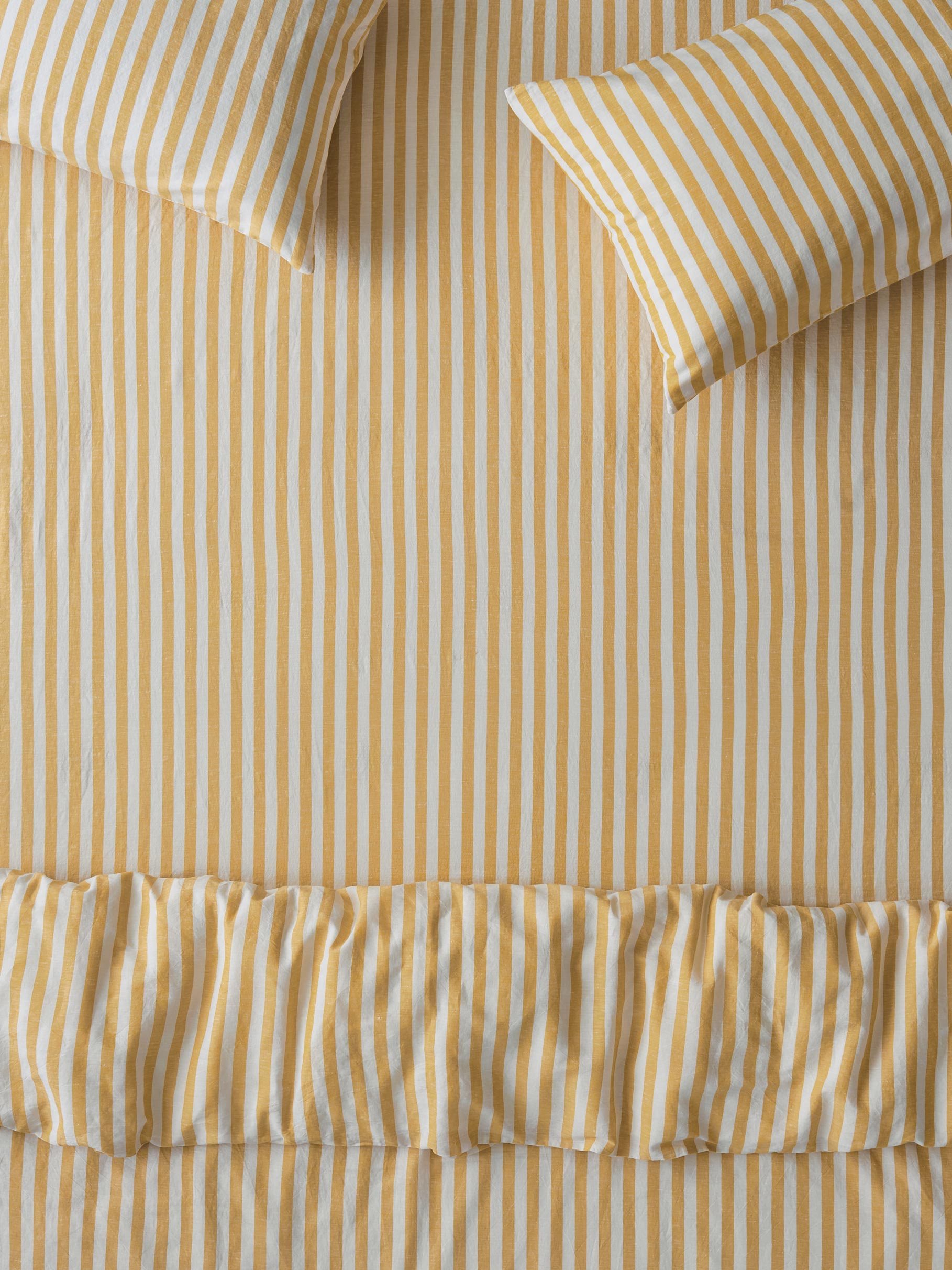Honey_Pembroke_Stripe_Linen_Blend_Fitted_Sheet